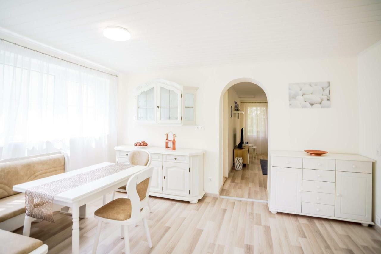 Eleven Apartman House Keszthely Extérieur photo