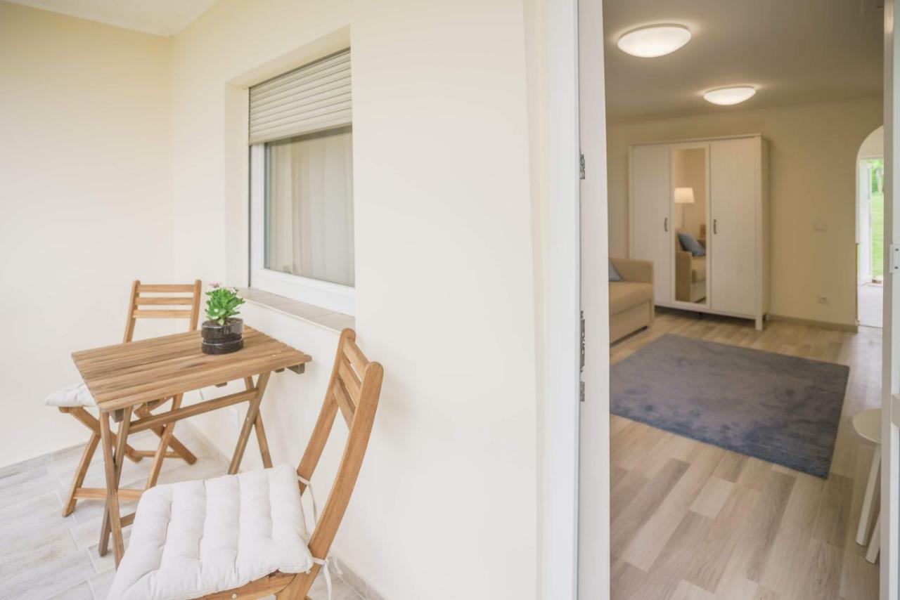 Eleven Apartman House Keszthely Extérieur photo