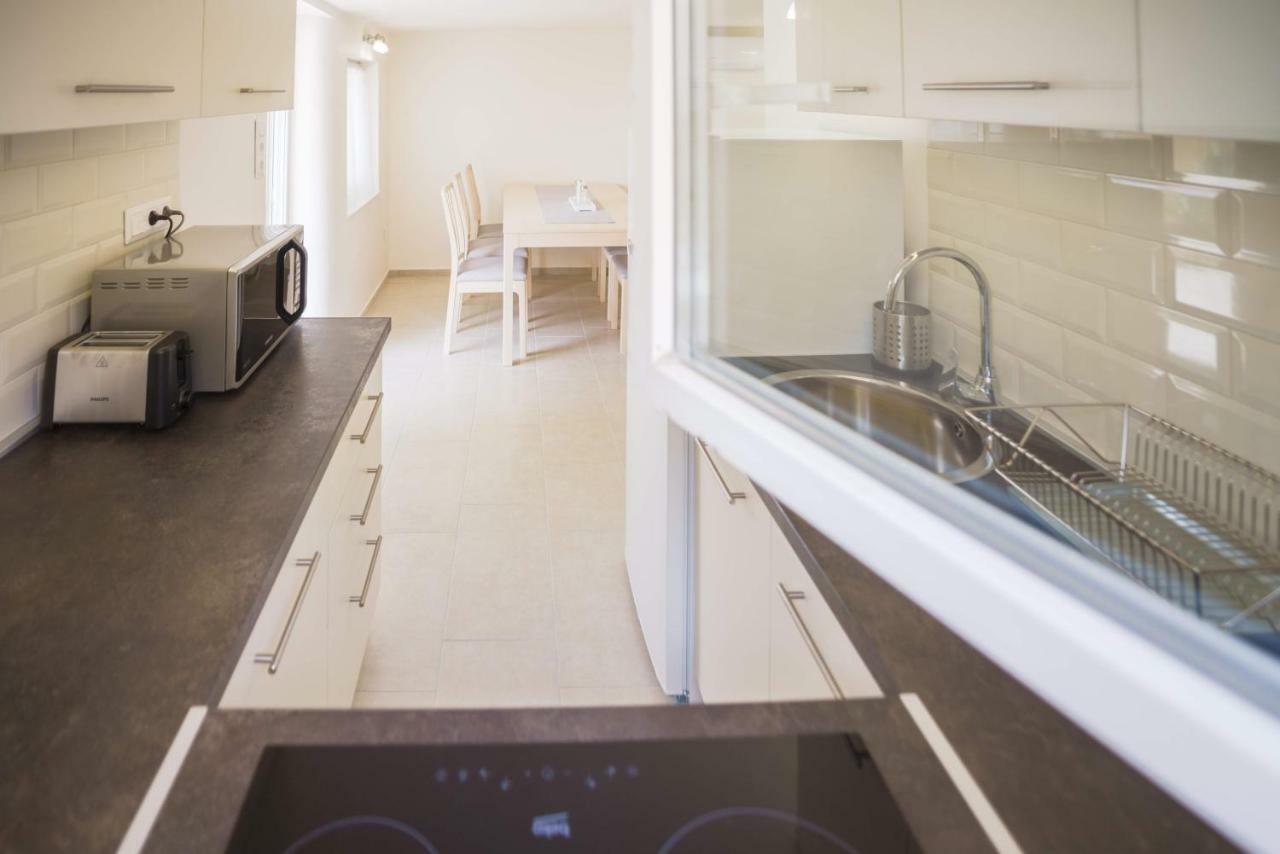 Eleven Apartman House Keszthely Extérieur photo